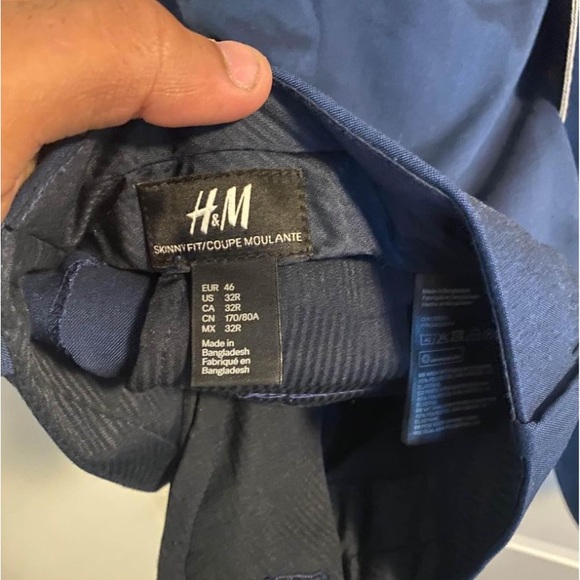 3 Piece New Condition Suit (Very Cheap!) - Picture 2 of 3